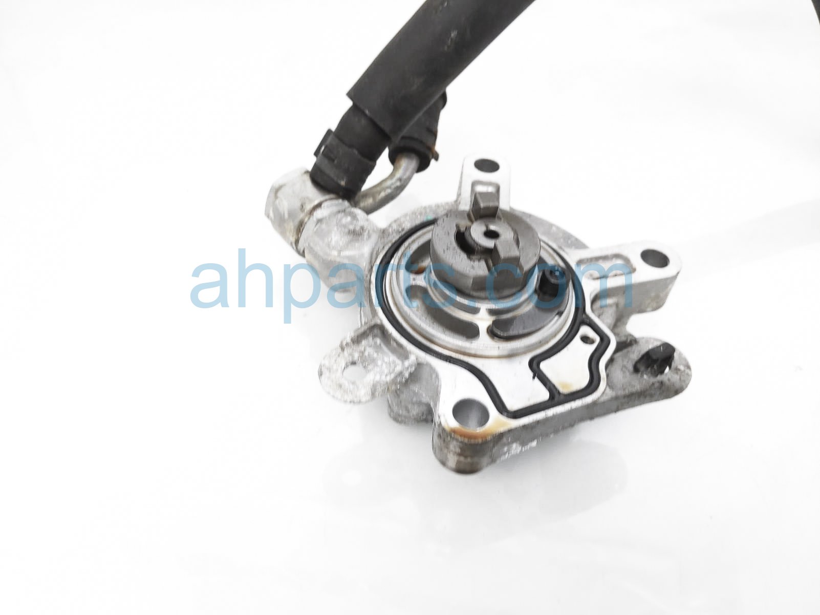 2018 Mazda 3 Vacuum Pump Assy PE07-18-G00B,