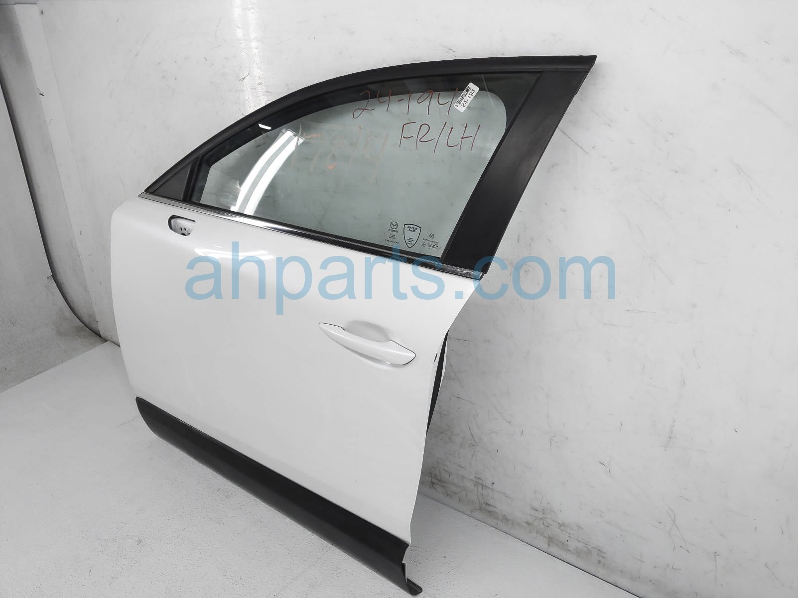 2021 Mazda Cx-30 Front Driver Door - White - No Mirror/trim DAY2