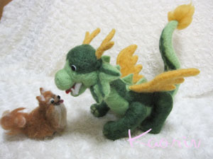 羊毛フェルトの『ドラゴン ← → 辰』 2way! | ことりのあしあと