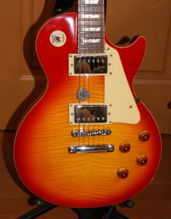 K-Garage KLP-320 (チェリーサンバースト）レスポールタイプ