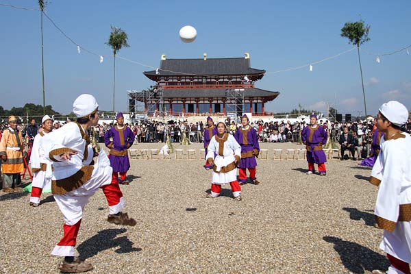 平城遷都1300年祭（7） 蹴鞠（けまり） | 奈良大和路～悠～遊～
