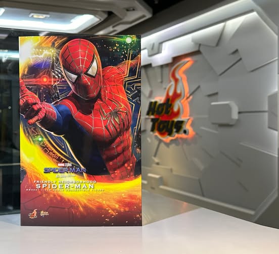 ホットトイズMMS661フレンドリーネイバーフッドスパイダーマン