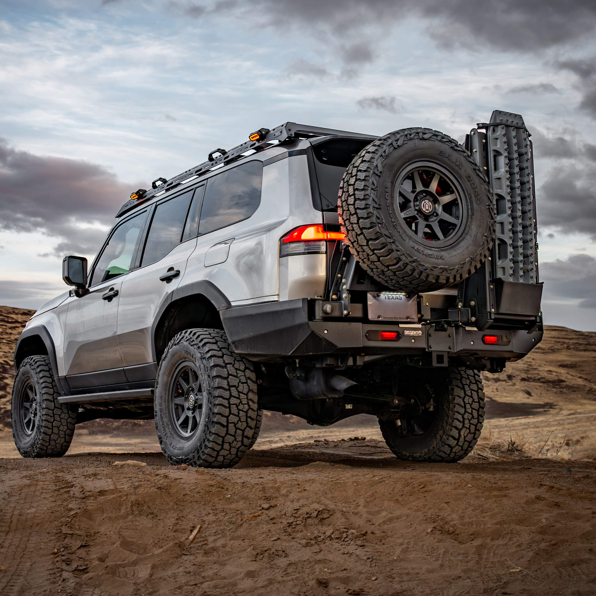 GX550 Dual Swing-out Modular Rear Bumper – Dissent Off-road