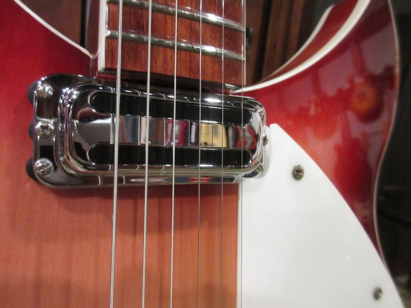 2001 Rickenbacker 360 V64 Fireglo - ヴィンテージギター買取り・販売