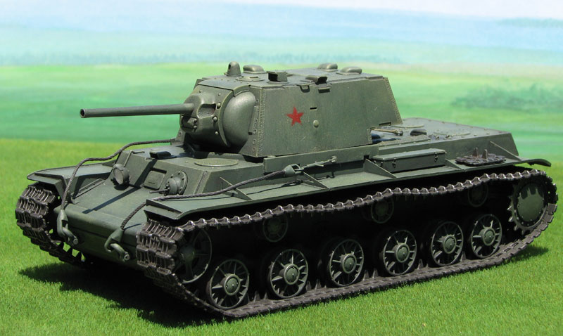 ソビエト重戦車 KV-1 （1942） トランペッター1/35