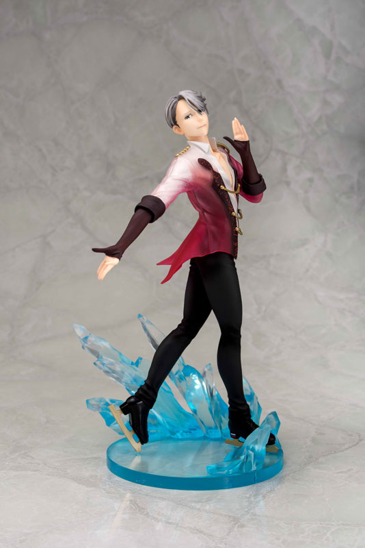 ユーリ！！！ on ICE】生ける伝説「ヴィクトル・ニキフォロフ」1/8