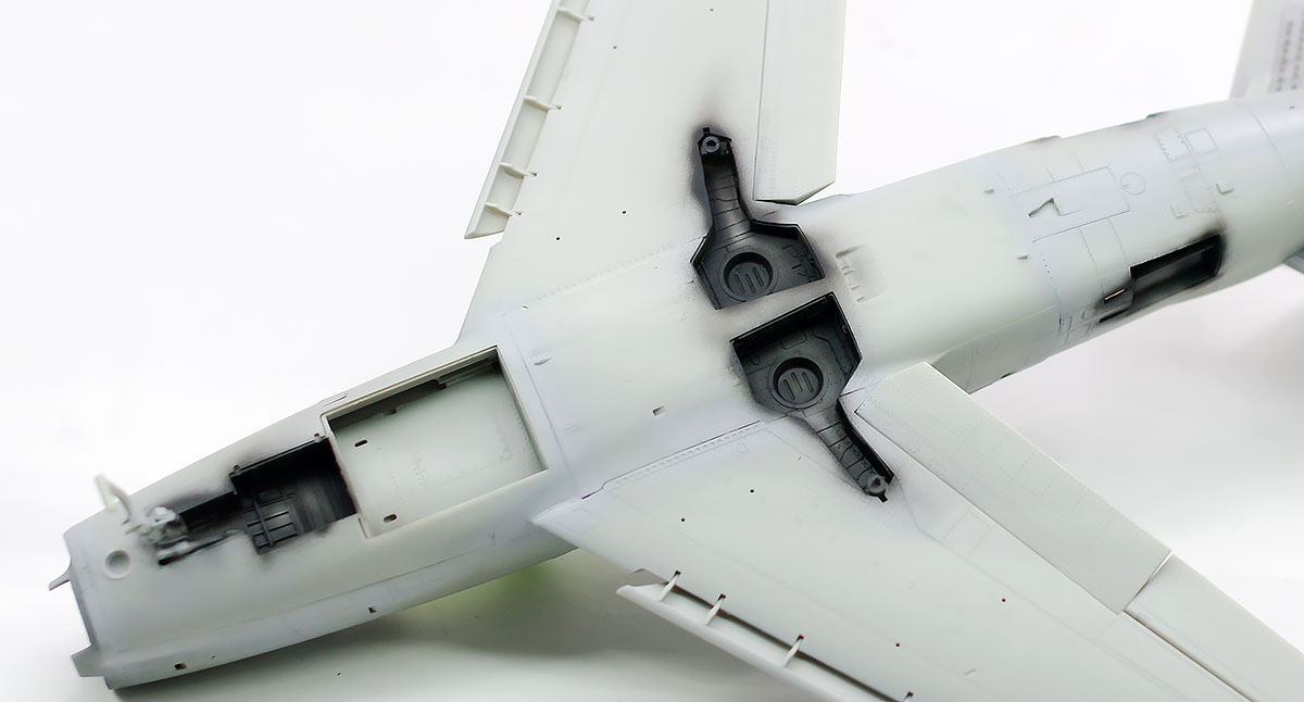 プラモ日記 » F-86Dセイバードッグ その15 機体内部の塗装とマスキング