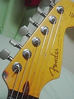 Fender Japan ST700SPL | さすらいのギター日記