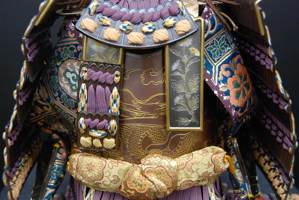上原鎧袖作 龍文様之鎧 号鎧飾
