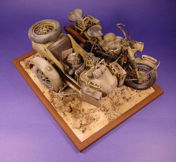 1/9 ESCI BMW R75 with sidecar by Russ Sharp