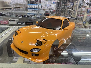 タミヤ 1/10 マツダ RX-7（FD3S）（イエロー）
