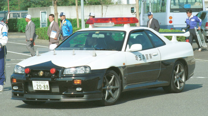 R34スカイラインGT-R