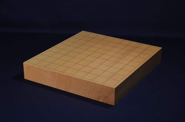 将棋盤 台湾産 桧(ヒノキ) 一寸九分五厘卓上盤