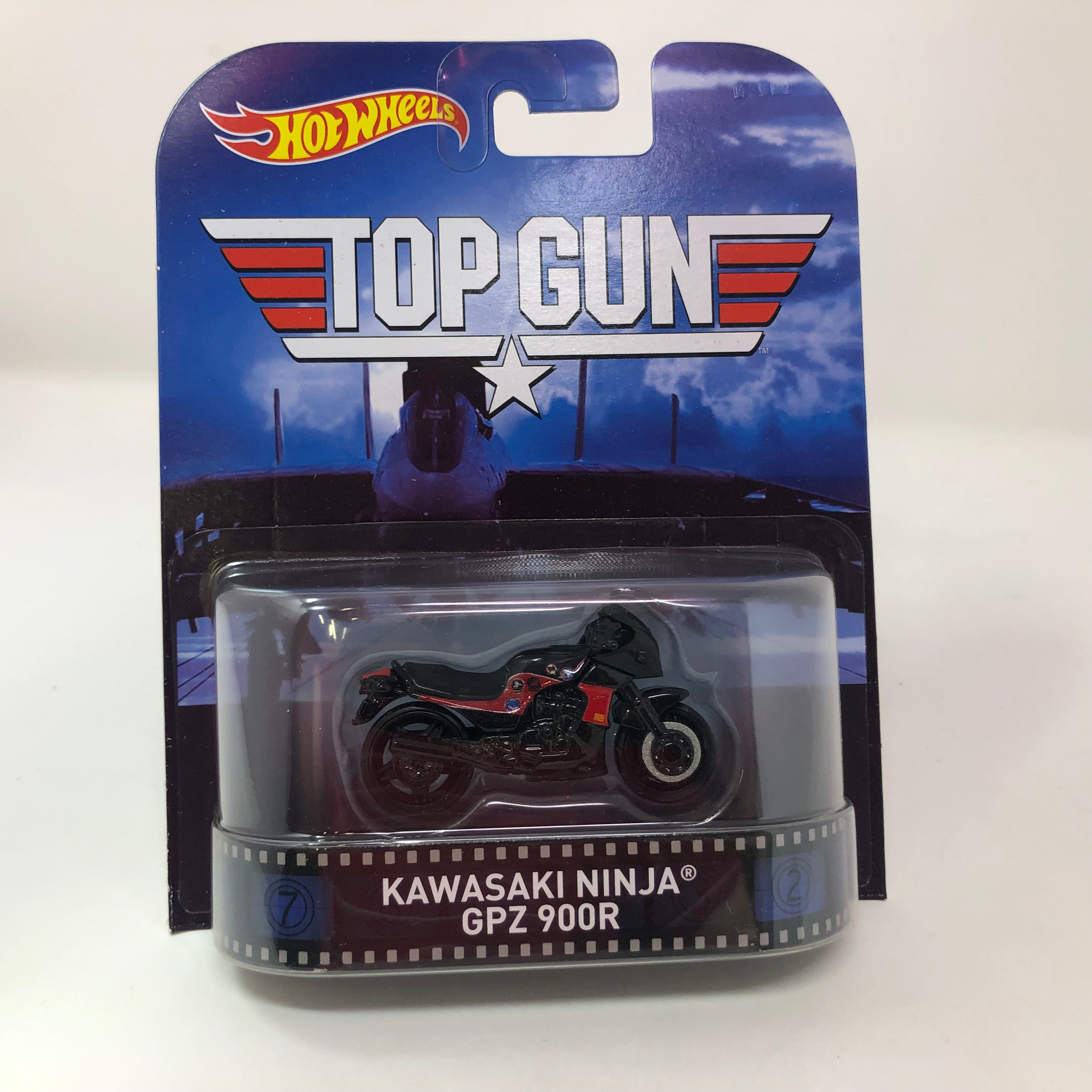 Kawasaki Ninja GPZ 900R * Top Gun * Hot Wheels Retro Entertainment