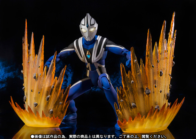 ULTRA-ACT ウルトラマンアグル＆光臨エフェクトセット│株式会社BANDAI