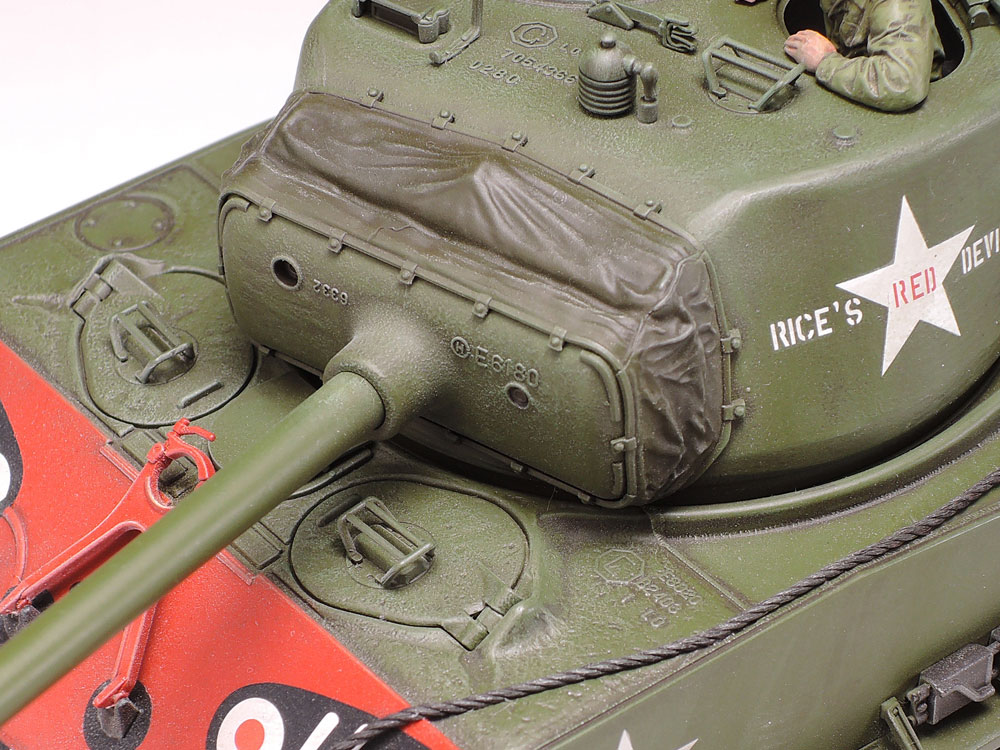 1/35 アメリカ戦車 M4A3E8 シャーマン イージーエイト (朝鮮戦争