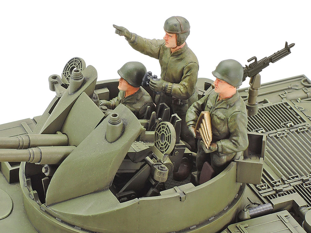 1/35 アメリカ対空自走砲 M42ダスター (人形3体付き): スケールモデル