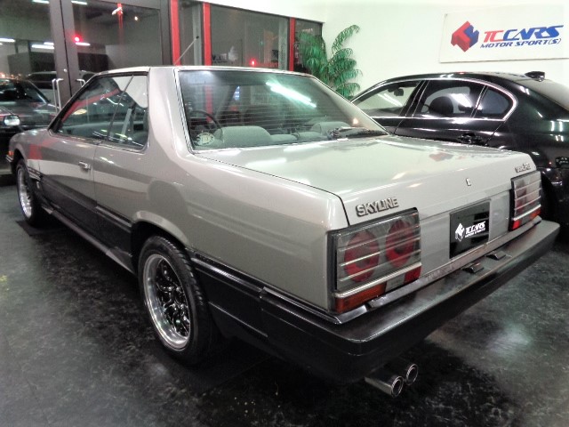 NISSAN SKYLINE - 国産・輸入車のスポーツカー専門店 - TC CARS