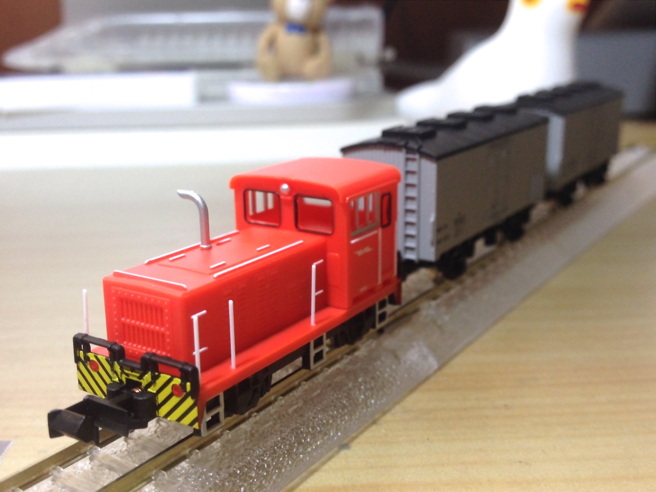 週刊 日本の貨物列車 定期購読特典「貨車移動機 (国鉄色)」 | models