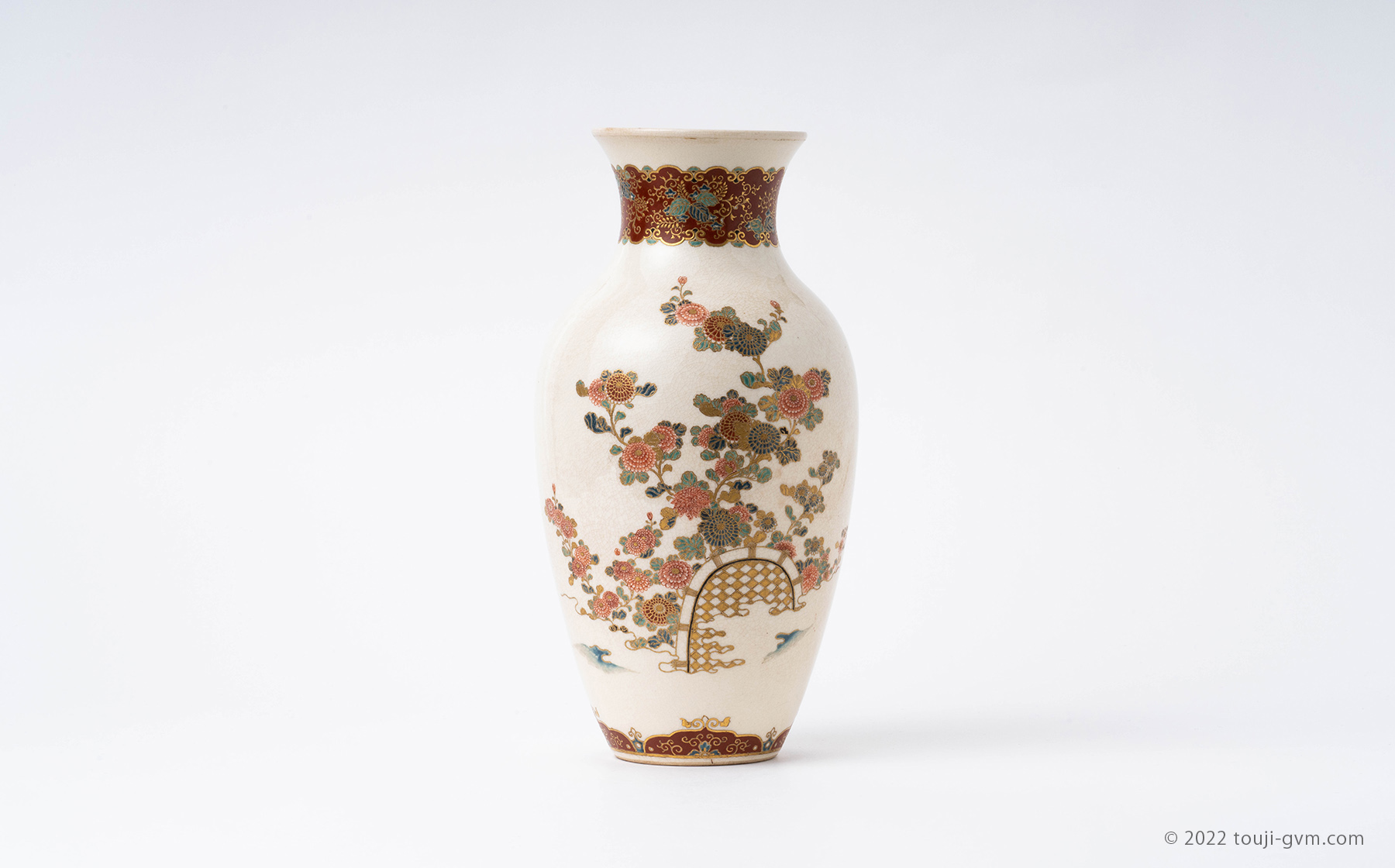 白薩摩御庭焼花瓶 – SATSUMA Flower Bottle | 陶磁オンライン美術館ー