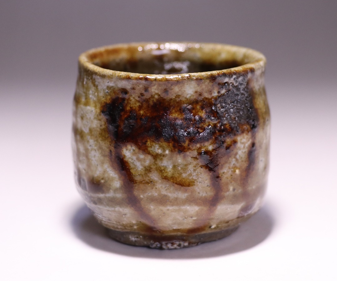 高力芳照 作 「備前黒胡麻酒呑」 ～備前焼専門卸小売店 川口陶楽苑～