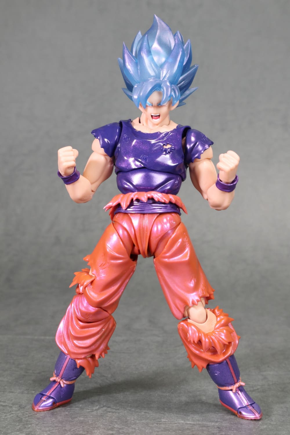 S.H.Figuarts スーパーサイヤ人ゴッドスーパーサイヤ人孫悟空 界王拳