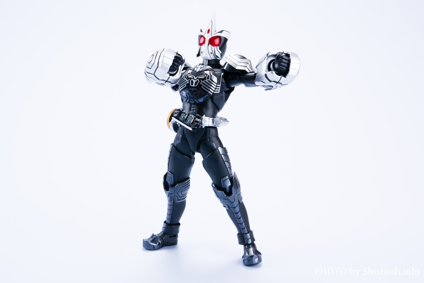 レビュー】S.H.Figuarts（真骨彫製法） 仮面ライダーオーズ サゴーゾ