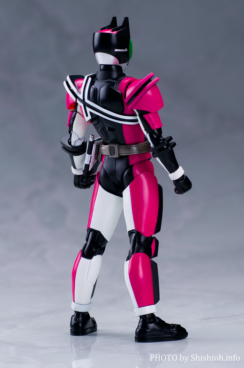 レビュー】S.H.Figuarts（真骨彫製法）仮面ライダーディケイド