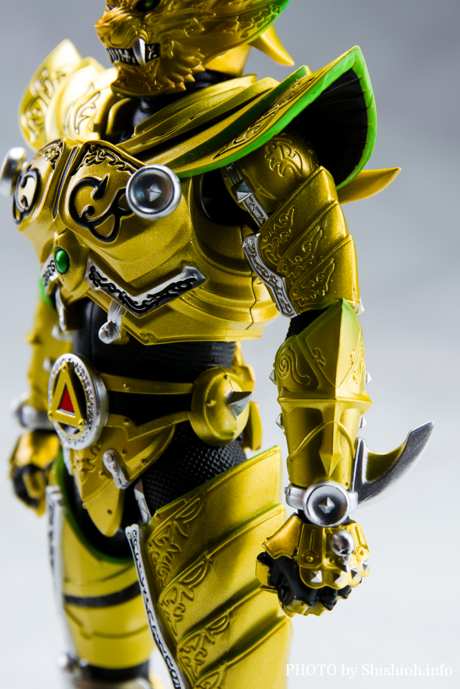 レビュー】S.H.Figuarts（真骨彫製法） 黄金騎士ガロ（冴島鋼牙）GARO