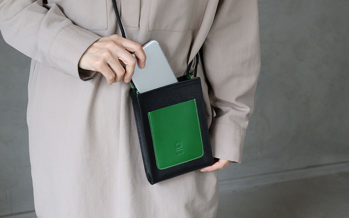 楽天市場】スマホショルダー 本革ミニショルダーバッグ 軽量 軽い