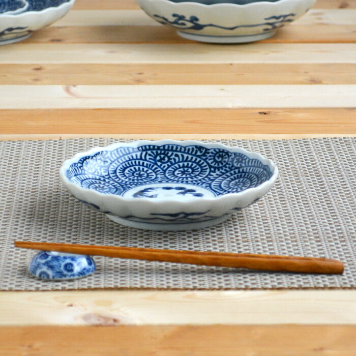 楽天市場】美濃焼 和食器 染付たこ唐草 中皿 16．5cm風花 花凛