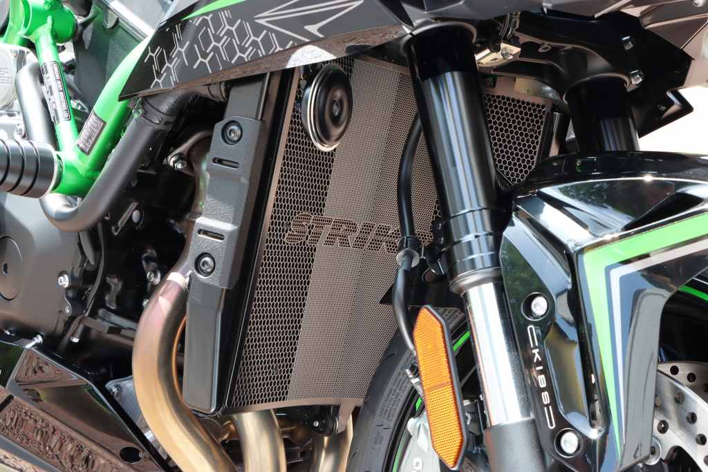 楽天市場】【ストライカー】 ラジエターコアガード Z H2 SS-CG153