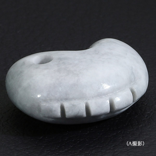 楽天市場】糸魚川翡翠 勾玉 獣型 一ノ型 A級 縦約2.5cm ラベンダー翡翠