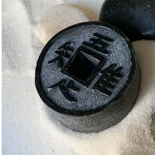 楽天市場】添配 オブジェ フィギュア ミニチュア 蹲 （つくばい） 知足