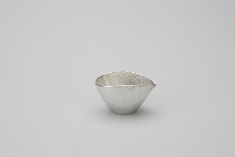 楽天市場】ピッチャー 能作錫 錫製品 鋳物 錫器 金属 工芸品 銀色