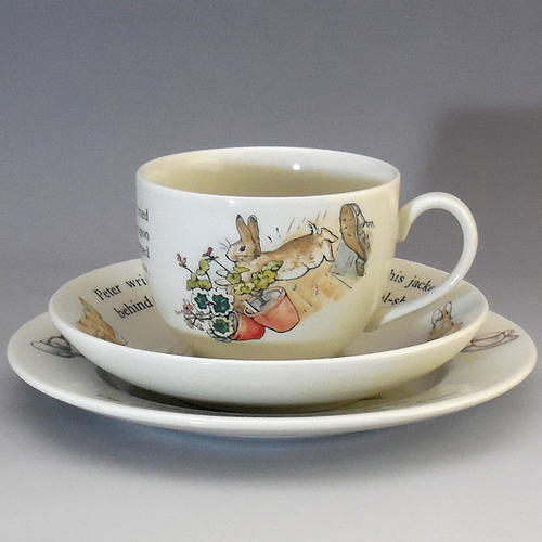 楽天市場】ウェッジウッド Wedgwood ピーターラビット 新刻印英国製