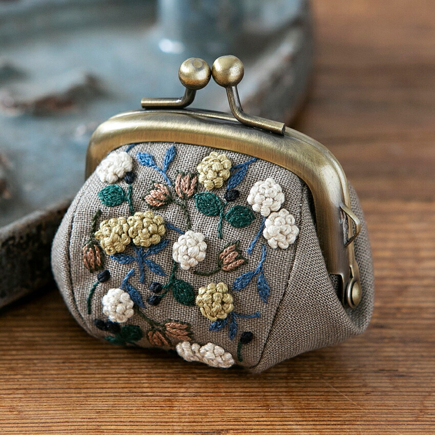 楽天市場】mutsumi ufu さんの刺繍キット レトロボタニカルなぷっくり