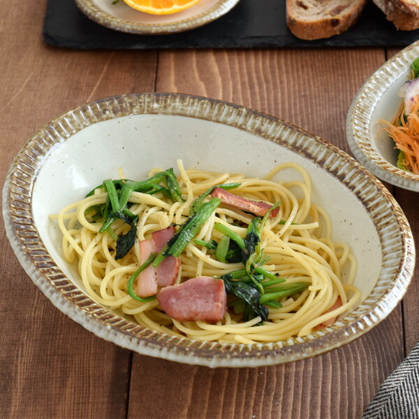 楽天市場】和食器 楕円鉢（渕錆粉引）中鉢 楕円中鉢 カレー皿 パスタ皿