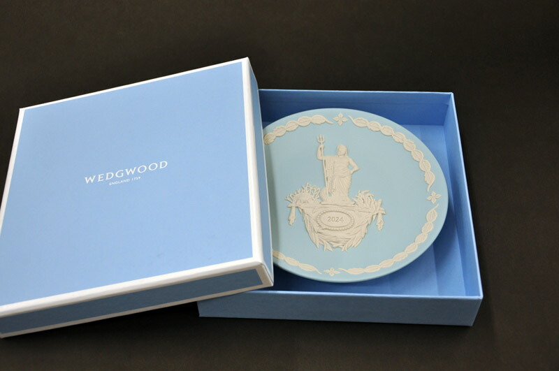 楽天市場】ウェッジウッド(WEDGWOOD)イヤープレート2024[スタンド(皿