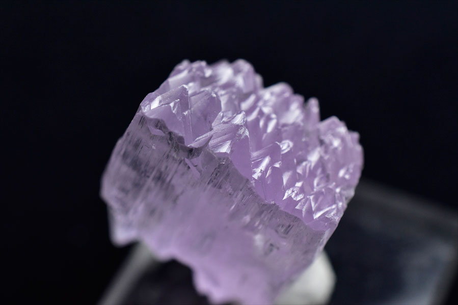 楽天市場】クンツァイト リチア輝石 結晶 原石最高級【約11.7g