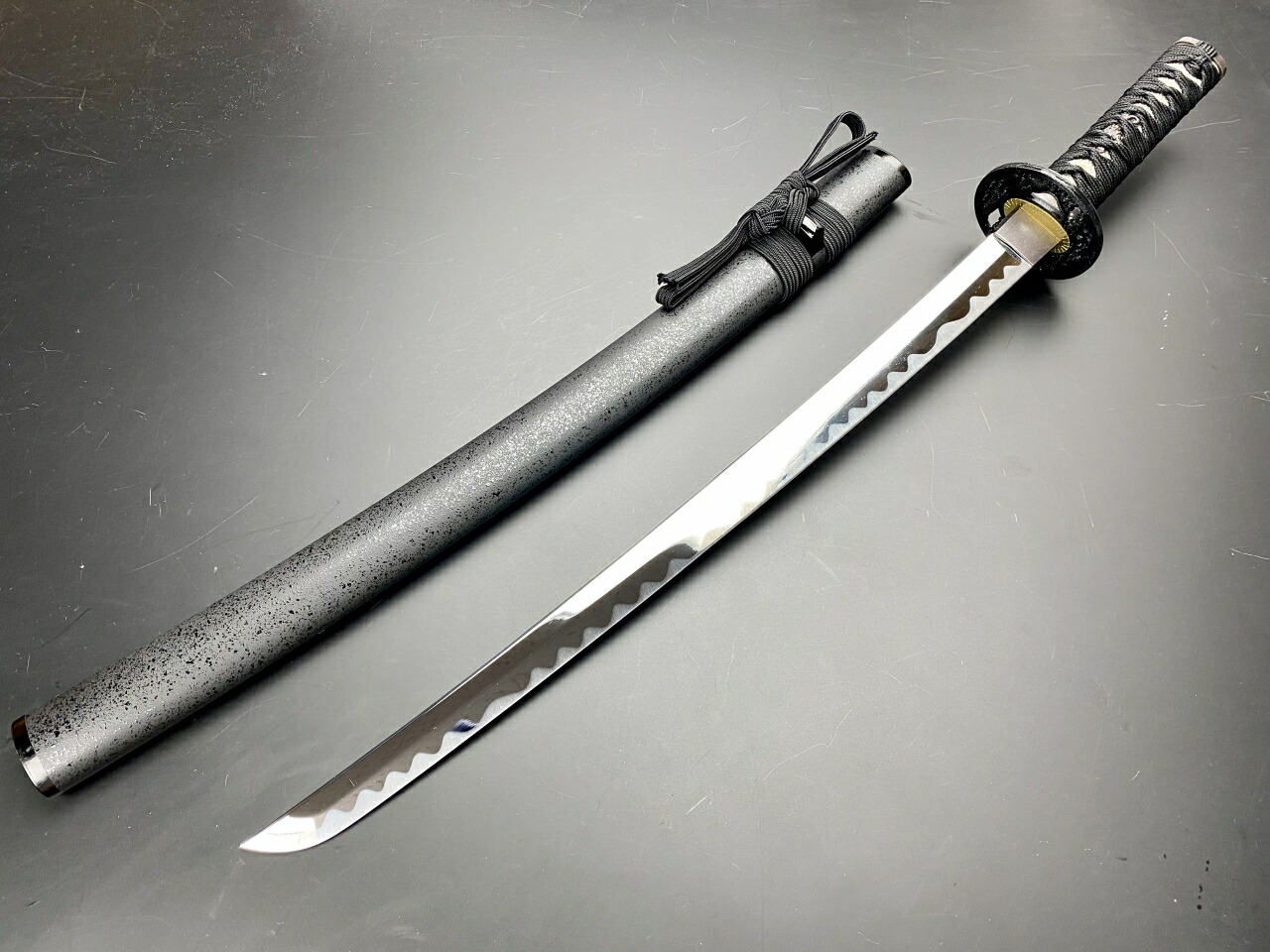 楽天市場】濃州正恒作 模造刀 黒石目小刀 3点セット 模造刀 折紙 刀拭
