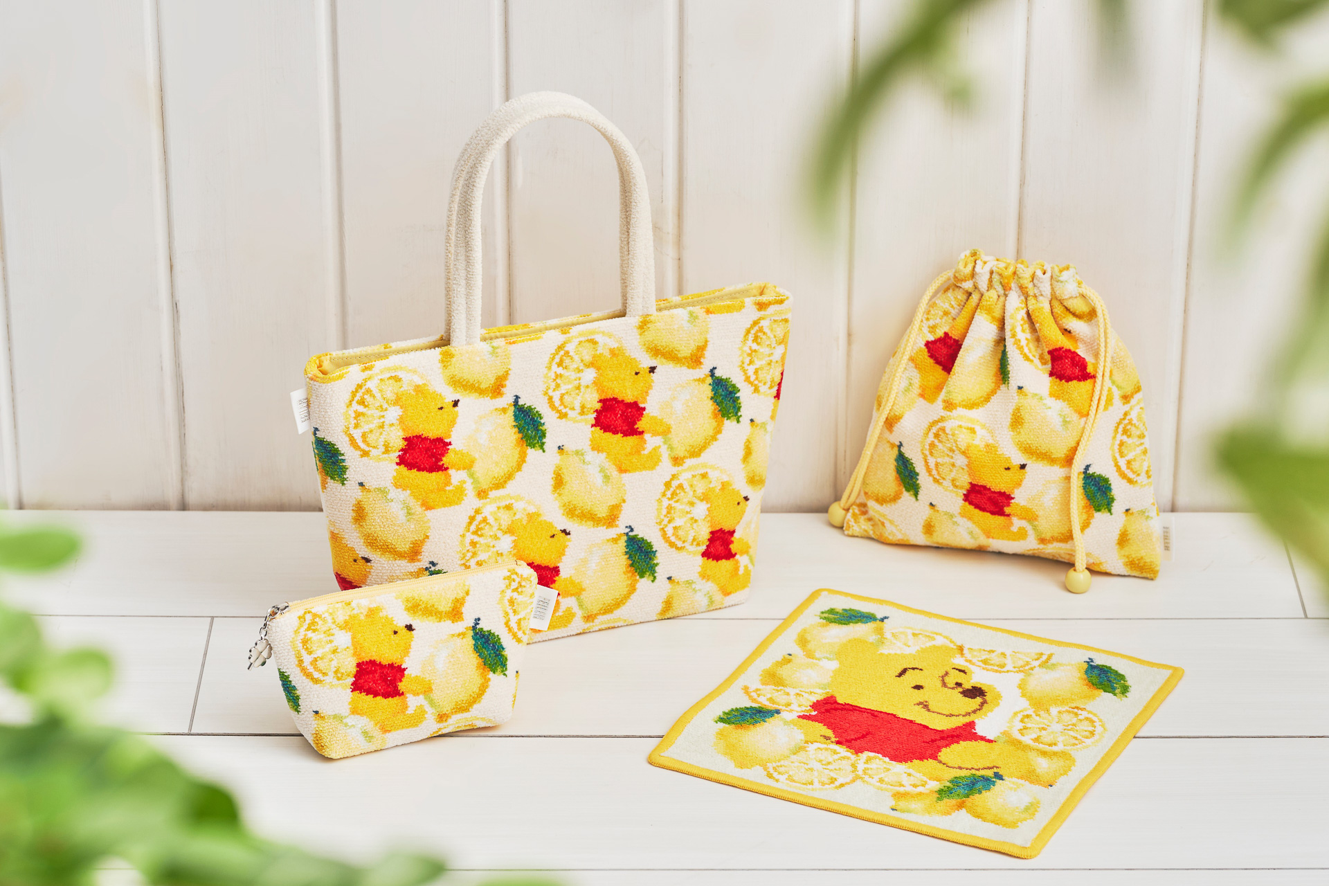 ディズニーストアにくまのプーさん×フェイラー！ ハチミツレモンな上品