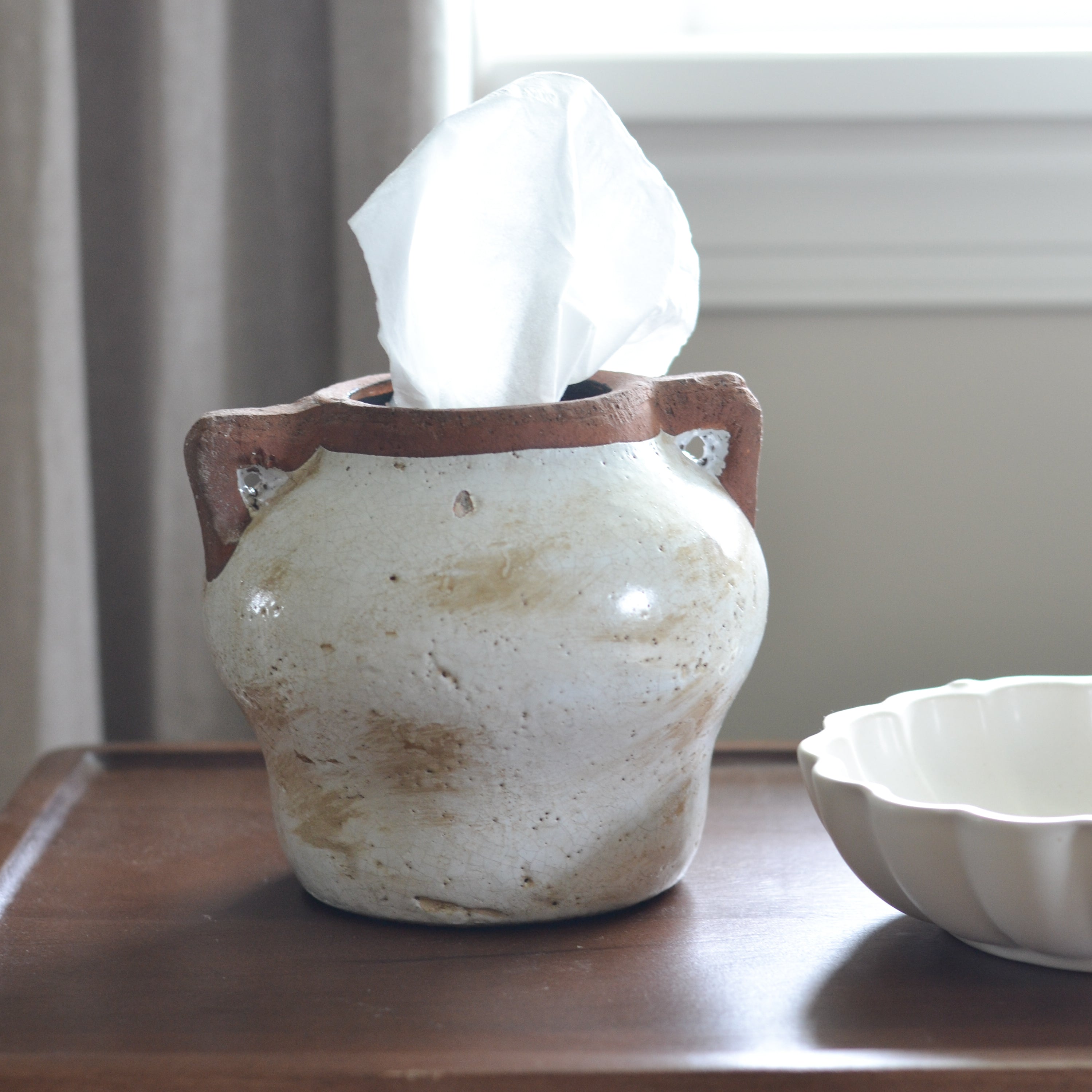 Stoneware Tissue Holder – White Gables Home