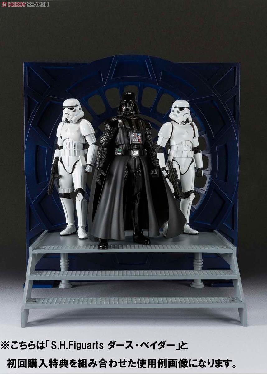 S.H.フィギュアーツ ダース・ベイダー ※初回特典付 (完成品) - ホビー