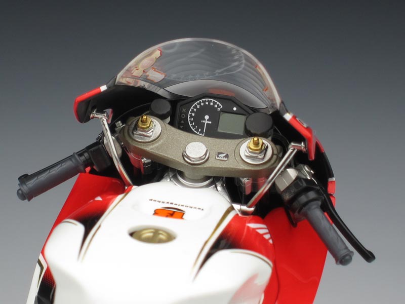 タミヤ 1/12「LCR ホンダ RC211V'06」プラモデル制作記＆完成写真