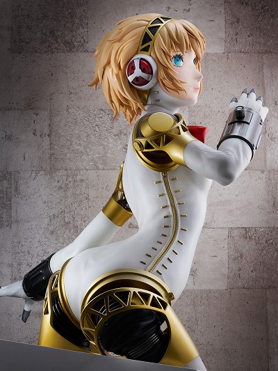 ペルソナ3 リロード」本日発売。アイギスの1/1スケール胸像フィギュア