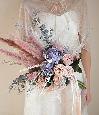 AMOROSA MODERNO WEDDING BOUQUET