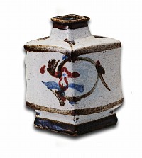 河井寛次郎「三色手付扁壺」の買取・査定は美術のプロにお任せ下さい