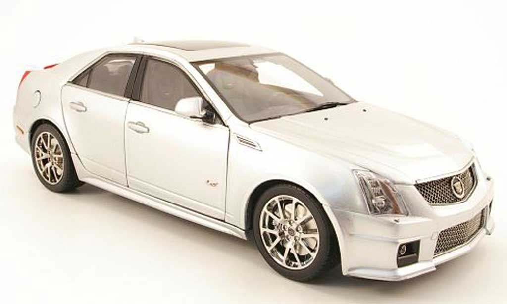 Diecast model cars Cadillac CTS-V 1/18 Kyosho grey allise