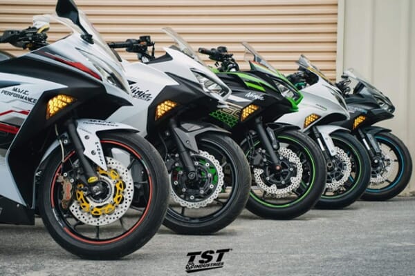 ZX-4R 専用 カスタムLEDフロントウインカー｜AxxL